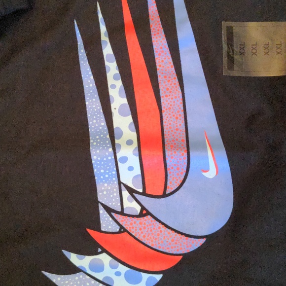 Men's Nike Swoosh black t-shirt, new, 2X, Christmas gift that we can't use - Picture 2 of 5